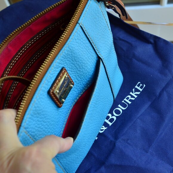 Dooney & Bourke crossbody purse - Picture 13 of 13